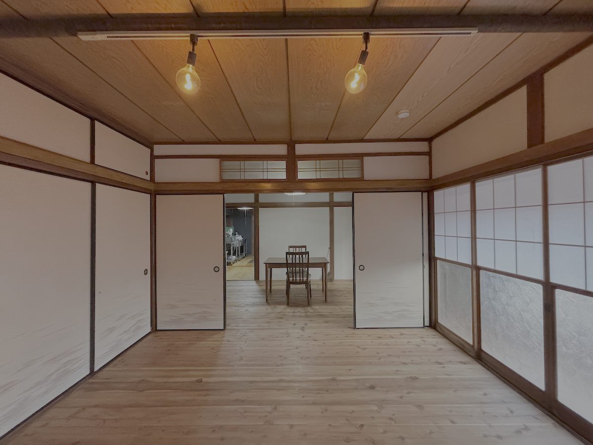 DIYの温かみある室内